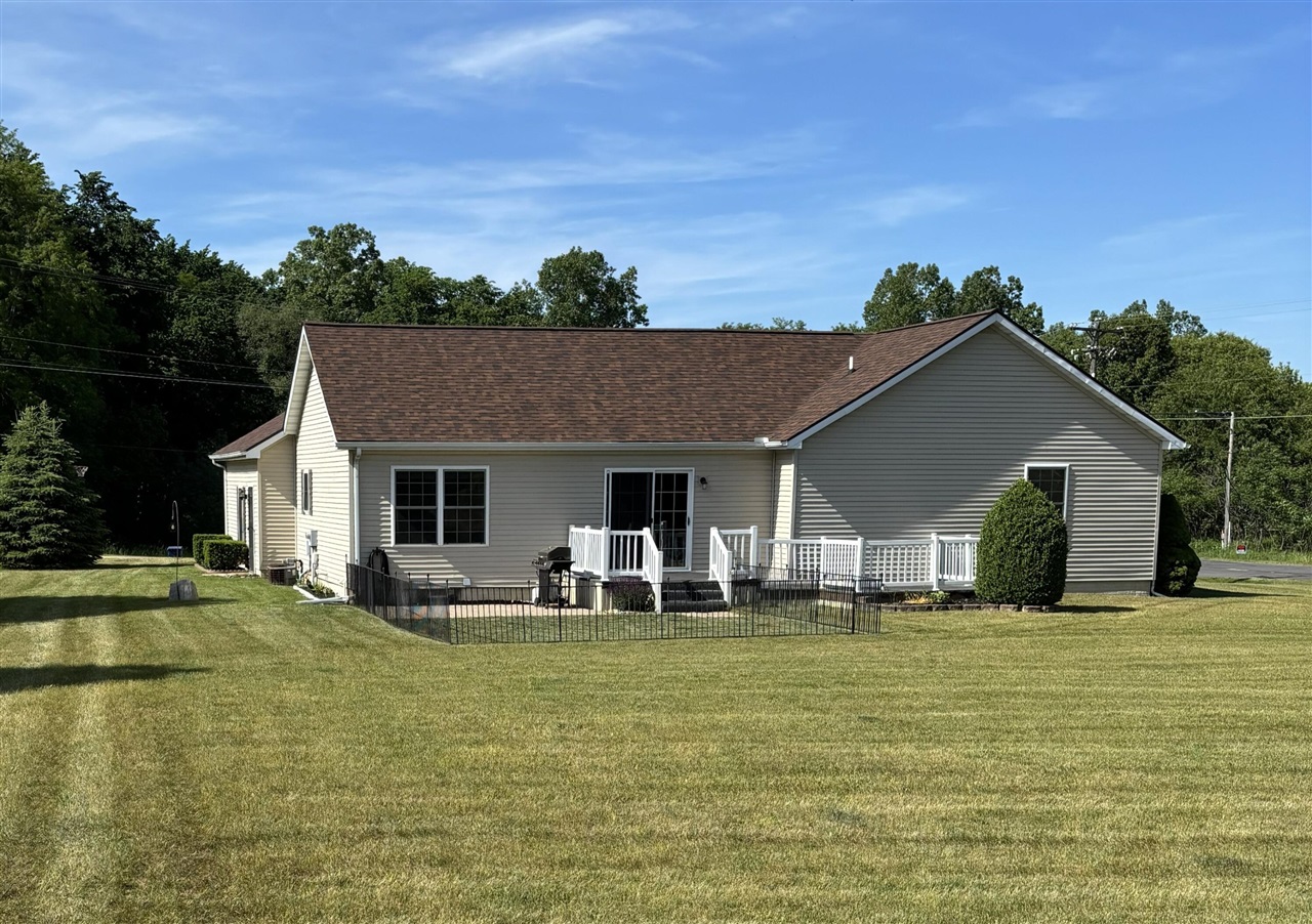 10289 Lee Road Grass Lake, MI 49240 - Photo 4 of 99