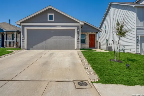 $259,999 | 5119 Hornbeck Heights, Converse, TX 78109