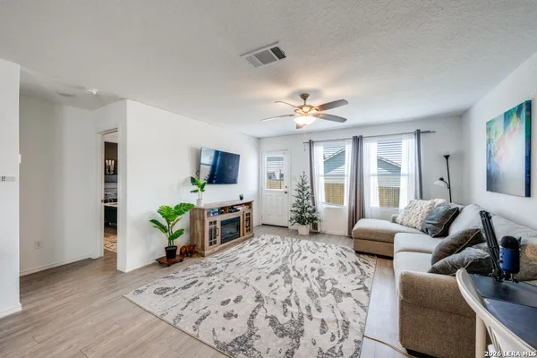 $259,999 | 5119 Hornbeck Heights, Converse, TX 78109