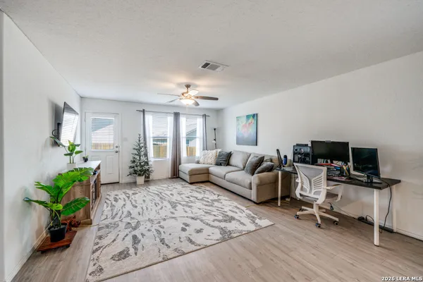 $259,999 | 5119 Hornbeck Heights, Converse, TX 78109