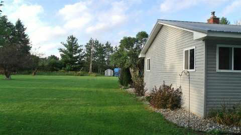 9186 Reid Road Swartz Creek, MI 48473 - Photo 3 of 40 20420624-2.JPG