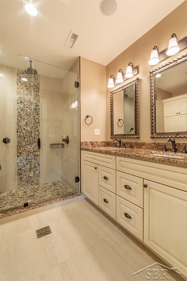 9 East Main Street, Unit 403 Bay City, MI 48708 - Photo 9 of 31 31389802-8.JPG