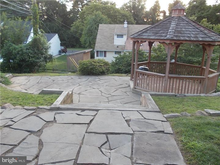 33 Jadewood Road Levittown, PA 19056 - Photo 20 of 23 Patio