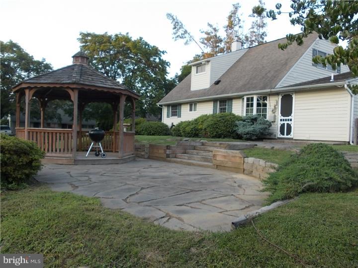 33 Jadewood Road Levittown, PA 19056 - Photo 21 of 23 Patio
