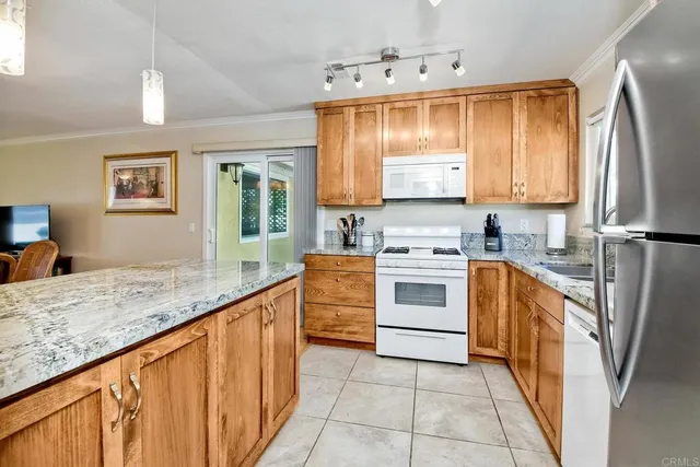 $3,400 | 4524 Royal Oak Drive, Oceanside, CA 92056