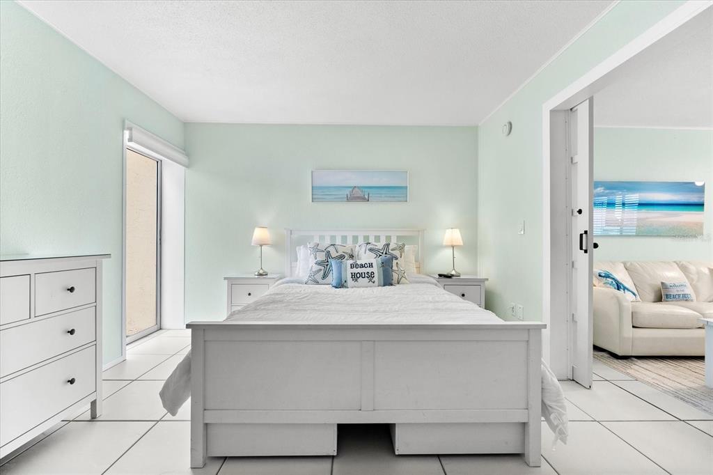 5955 Midnight Pass Road, Unit 4E Sarasota, FL 34242 - Photo 30 of 59 Gallery Image 30