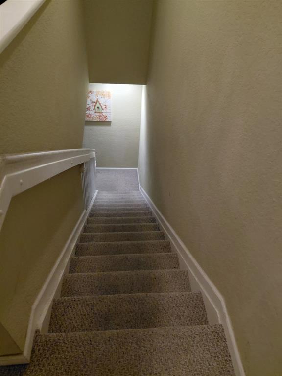 21205 Northwest 14th Place, Unit 319 Miami, FL 33169 - Photo 7 of 14 a view of entryway