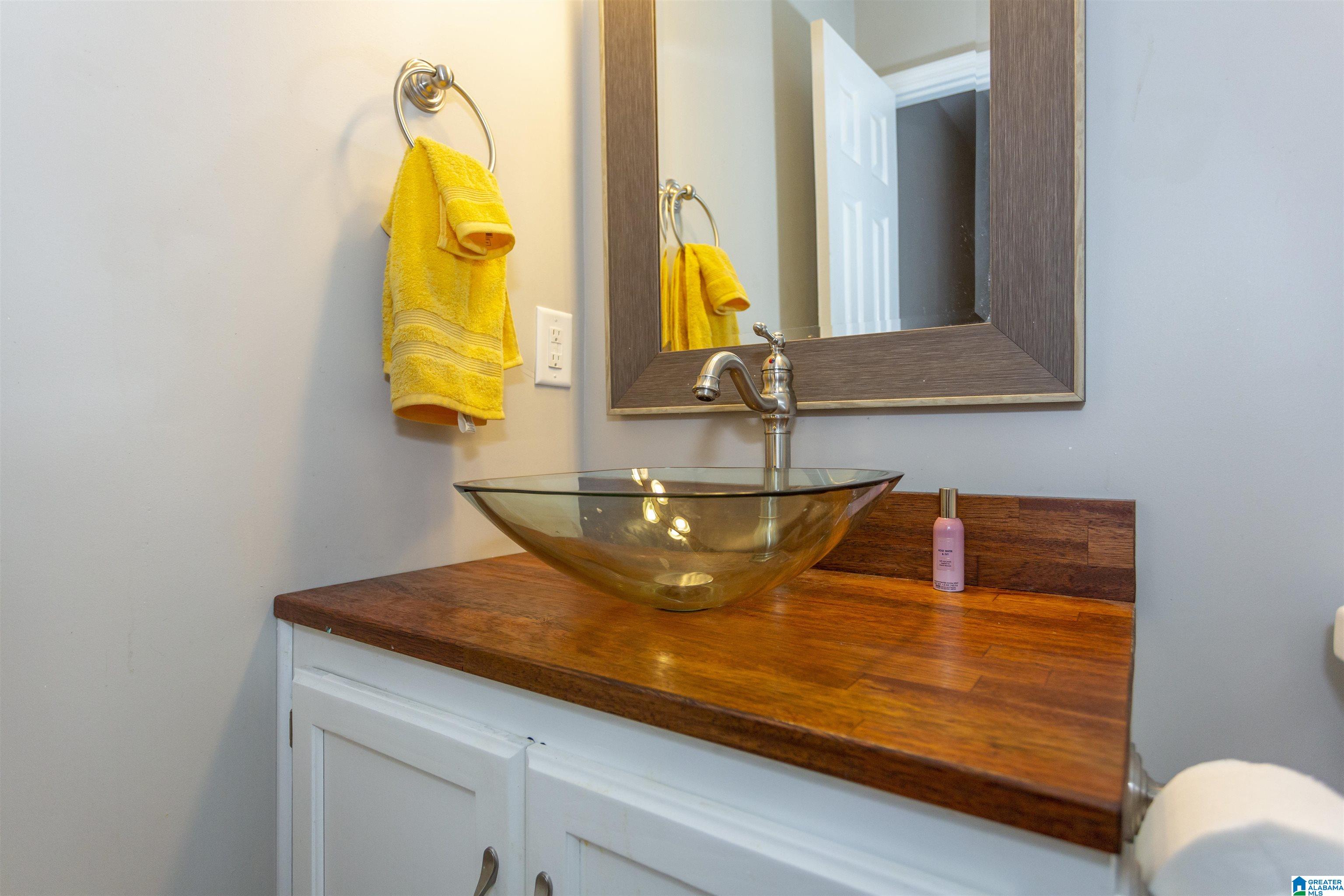 4686 Elfreth Johnson Road Birmingham, AL 35215 - Photo 10 of 17