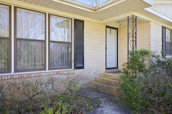 $949,000 | 710 Murfreesboro Road, Franklin, TN 37064