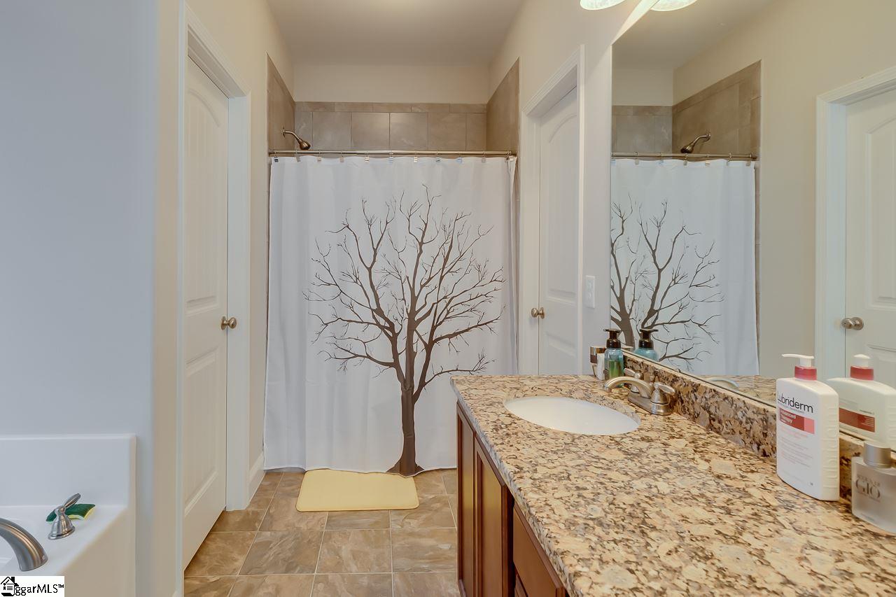 313 Longfellow Way Simpsonville, SC 29681 - Photo 24 of 33 Gallery Image 24