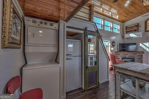 $469,800 | 476-478 Lapidary Lane, Young Harris, GA 30582