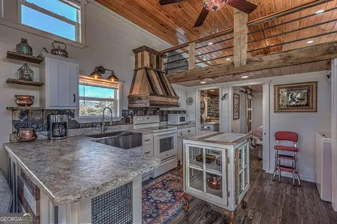 $469,800 | 476-478 Lapidary Lane, Young Harris, GA 30582