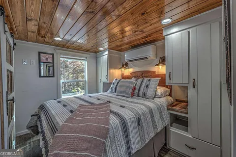 $469,800 | 476-478 Lapidary Lane, Young Harris, GA 30582