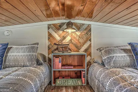 $469,800 | 476-478 Lapidary Lane, Young Harris, GA 30582