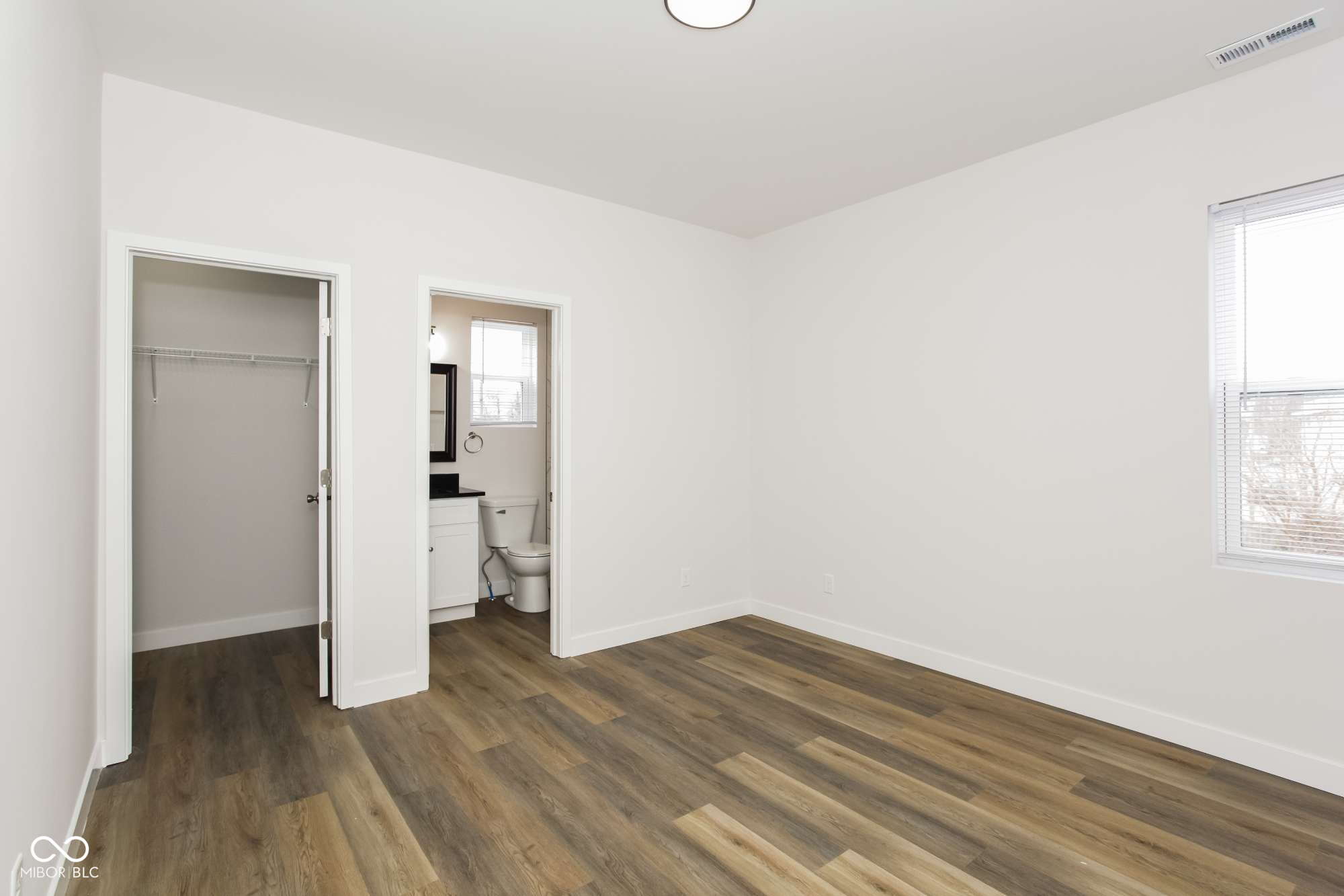 43 North Randolph Street, Unit B Indianapolis, IN 46201 - Photo 3 of 13