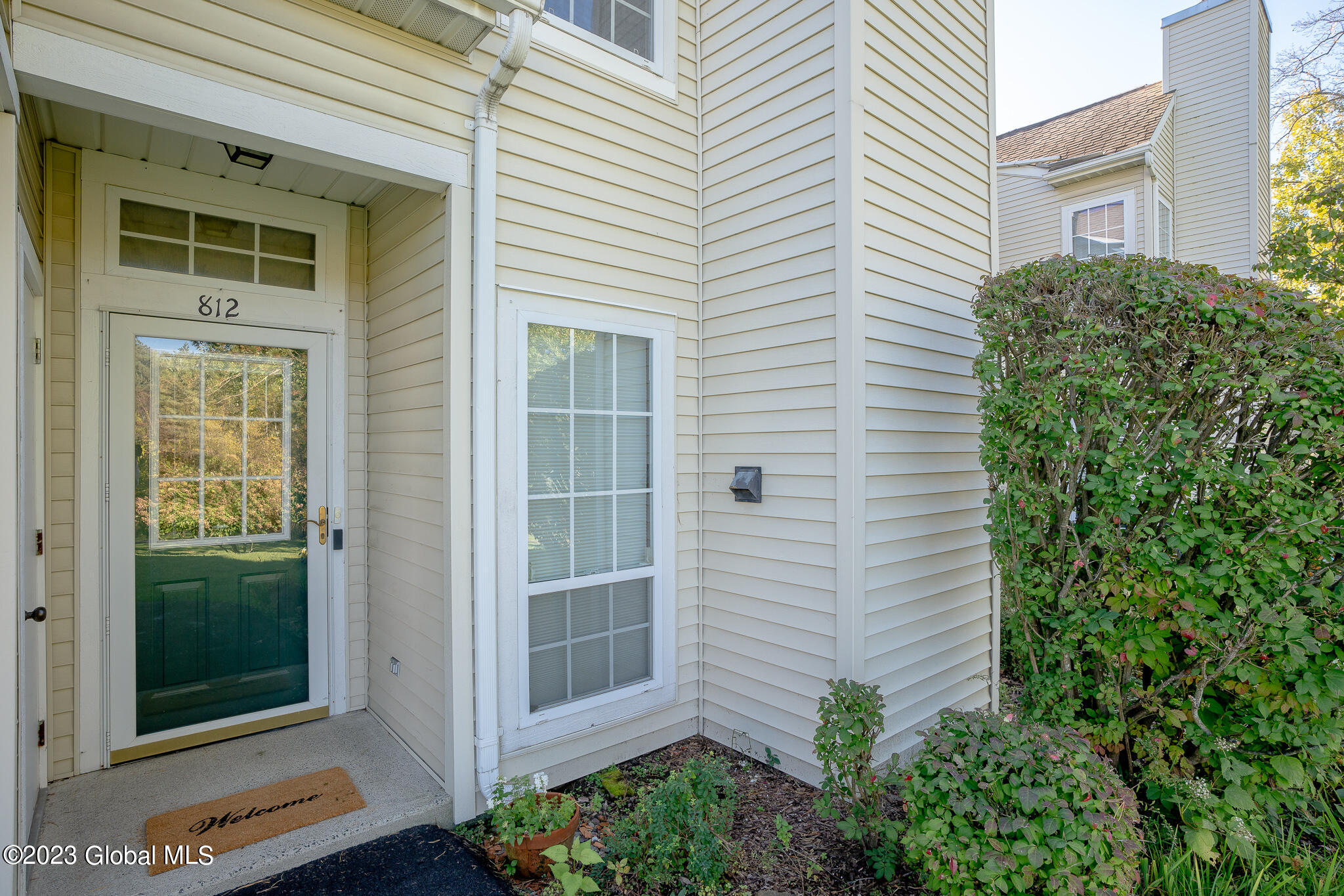812 Ridge Circle Troy, NY 12182 - Photo 3 of 28 007-812-Ridge-Cir