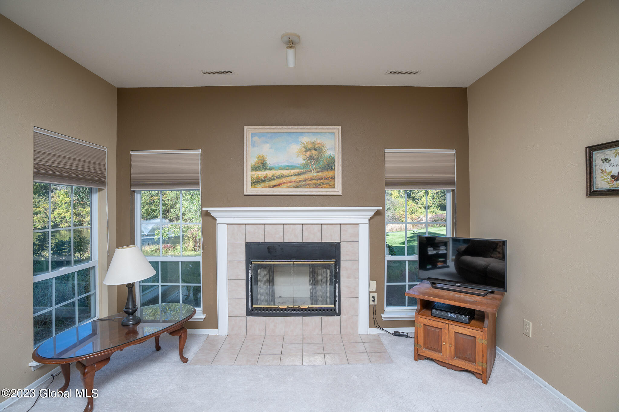 812 Ridge Circle Troy, NY 12182 - Photo 8 of 28 022-812-Ridge-Cir