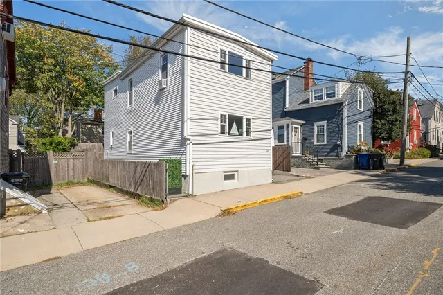 $950,000 | 30 South Baptist Street, Newport, RI 02840