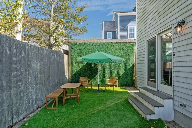 $950,000 | 30 South Baptist Street, Newport, RI 02840