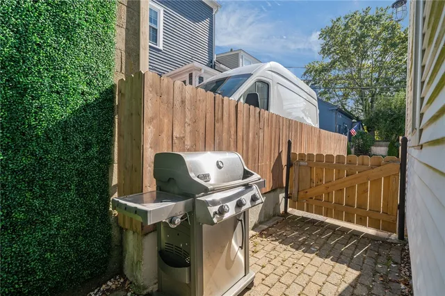 $950,000 | 30 South Baptist Street, Newport, RI 02840