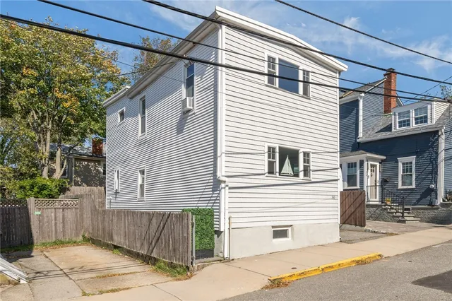 $950,000 | 30 South Baptist Street, Newport, RI 02840