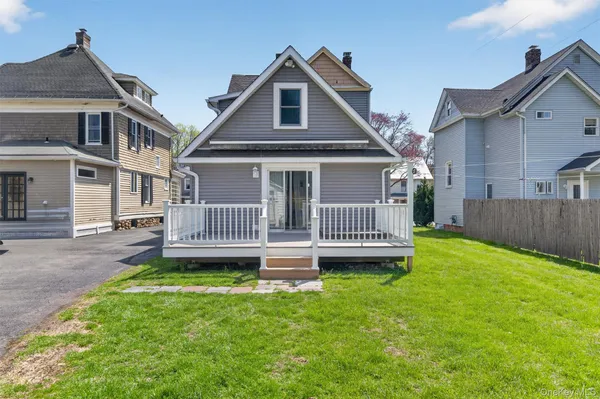 $549,900 | 8 Broadway, Cornwall, NY 12518