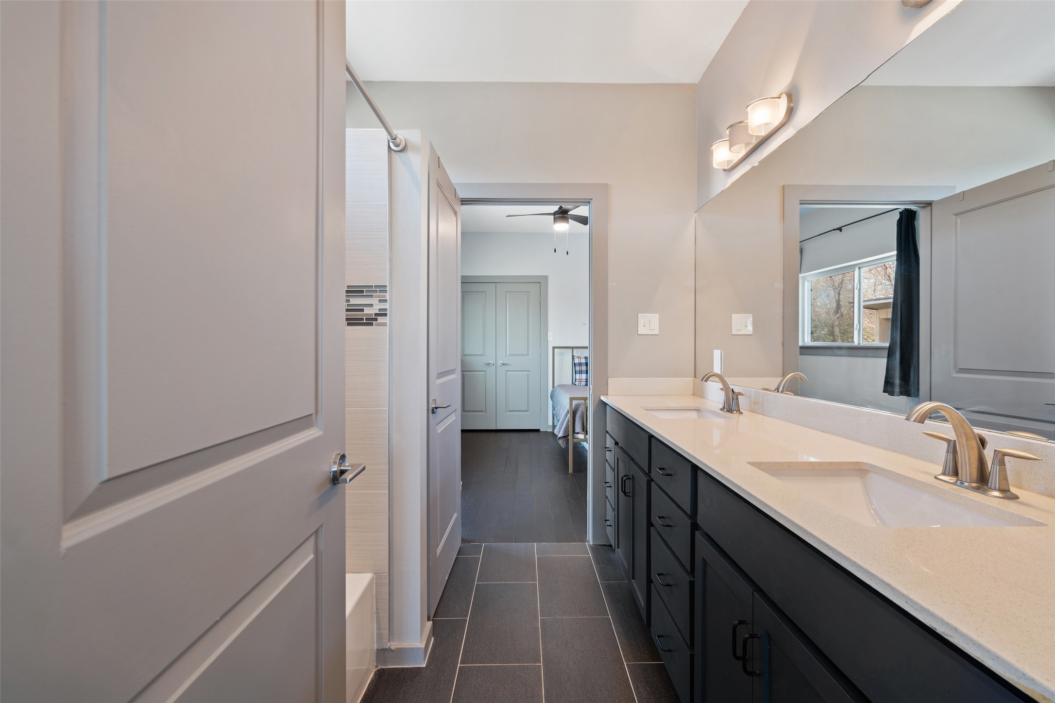 5928 Lux Street Austin, TX 78721 - Photo 19 of 27