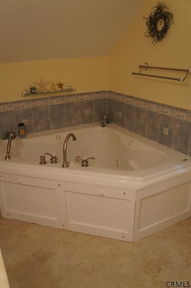 4096 River Road Colonie, NY 12110 - Photo 13 of 23 Photo 13
