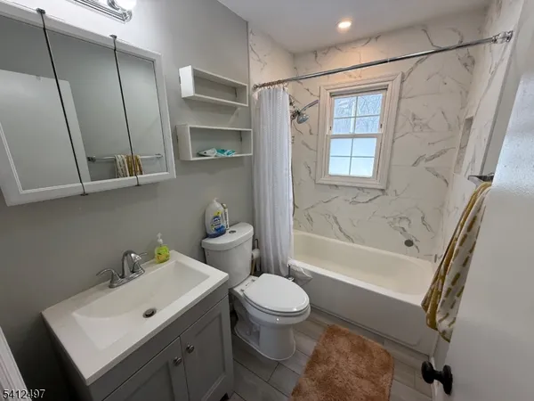 $2,900 | 1439 Gregory Avenue, Union, NJ 07083