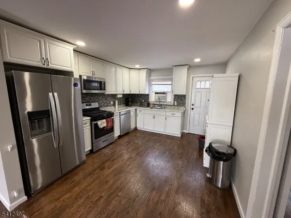 $2,900 | 1439 Gregory Avenue, Union, NJ 07083