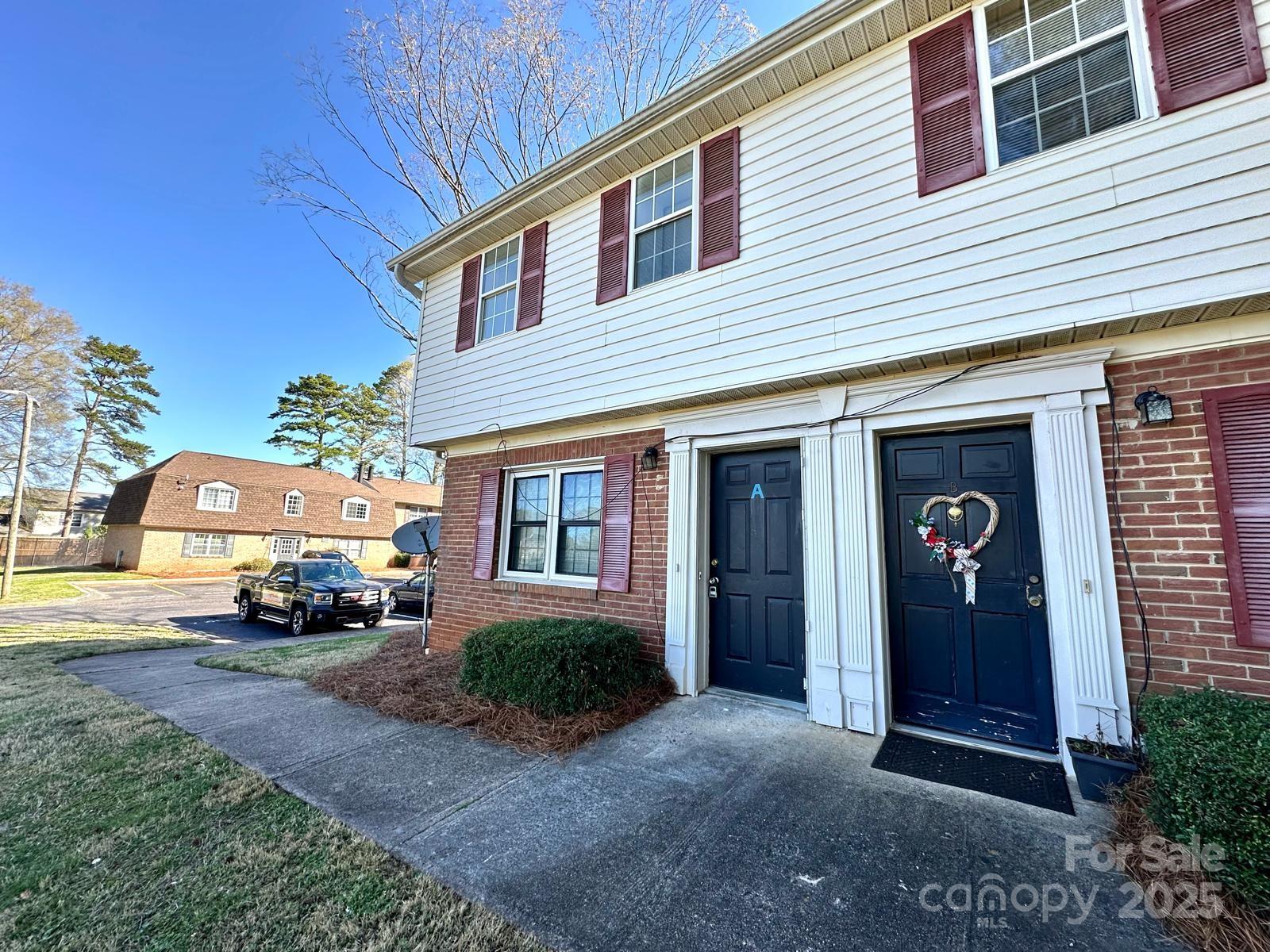 5812 Hunting Ridge Lane, Unit A Charlotte, NC 28212 - Photo 2 of 18 Gallery Image 2