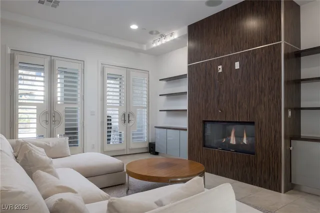 $5,475 | 11280 Granite Ridge Drive, Unit 1056, Las Vegas, NV 89135