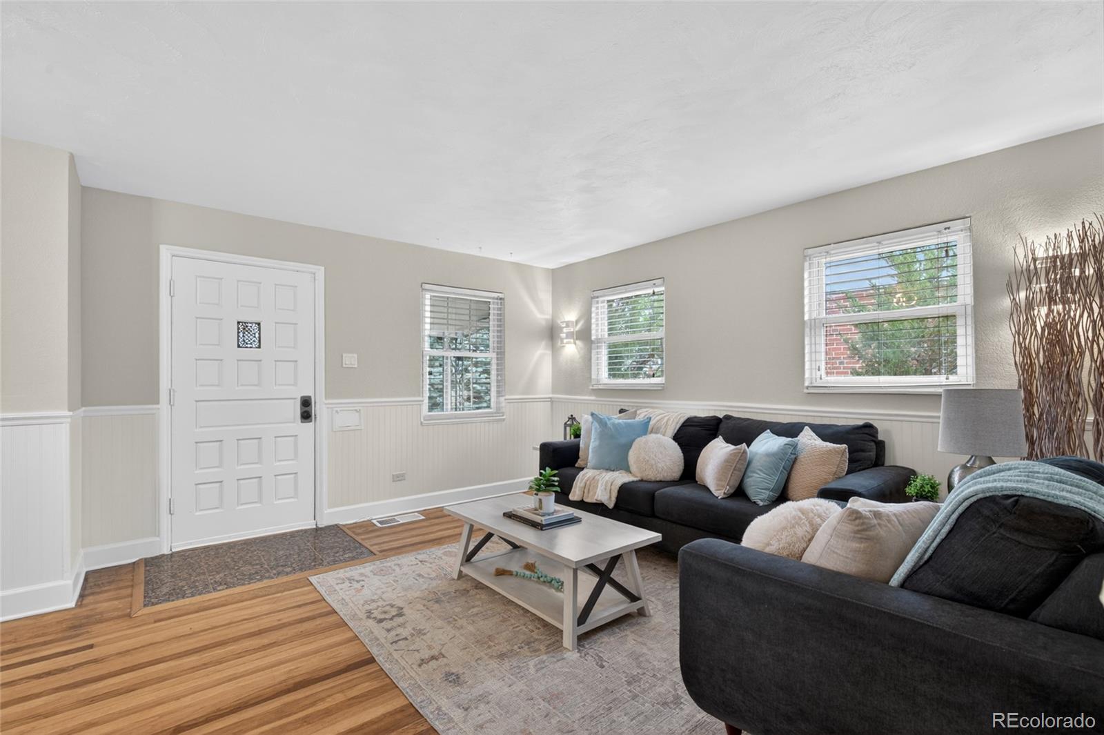 855 South Decatur Street Denver, CO 80219 - Photo 5 of 39