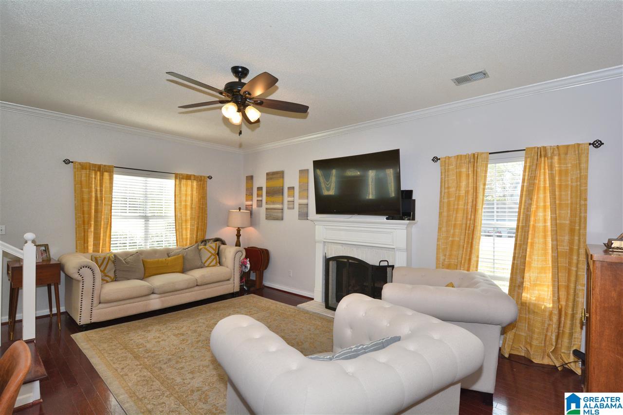 115 Meadowview Circle Pelham, AL 35124 - Photo 10 of 42