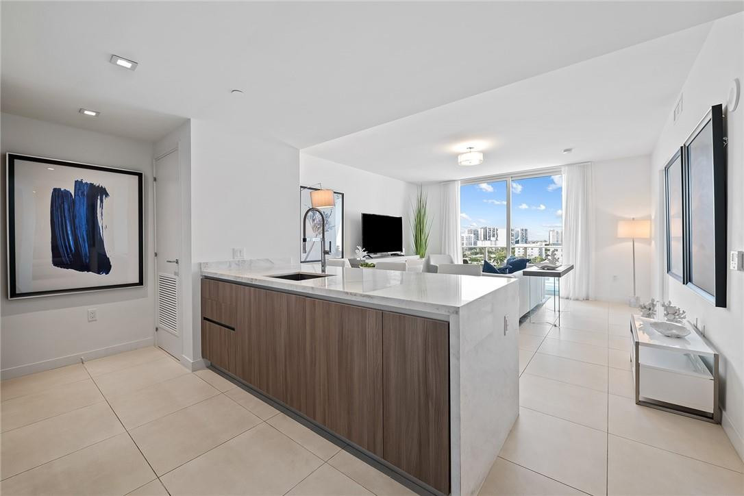 401 North Birch Road, Unit 812 Fort Lauderdale, FL 33304 - Photo 5 of 22 Photo 5