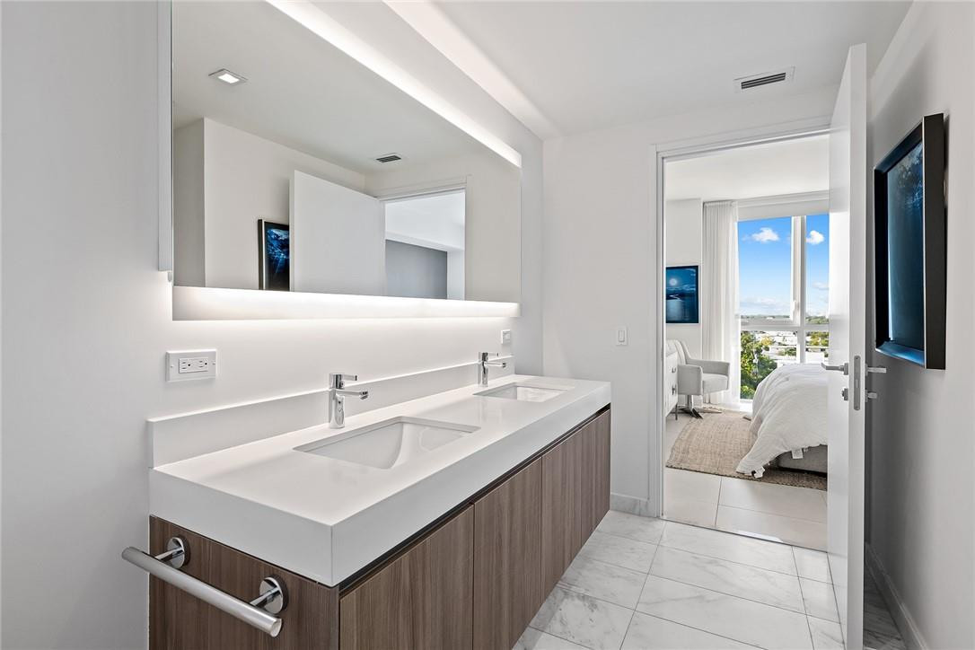 401 North Birch Road, Unit 812 Fort Lauderdale, FL 33304 - Photo 10 of 22 Photo 10