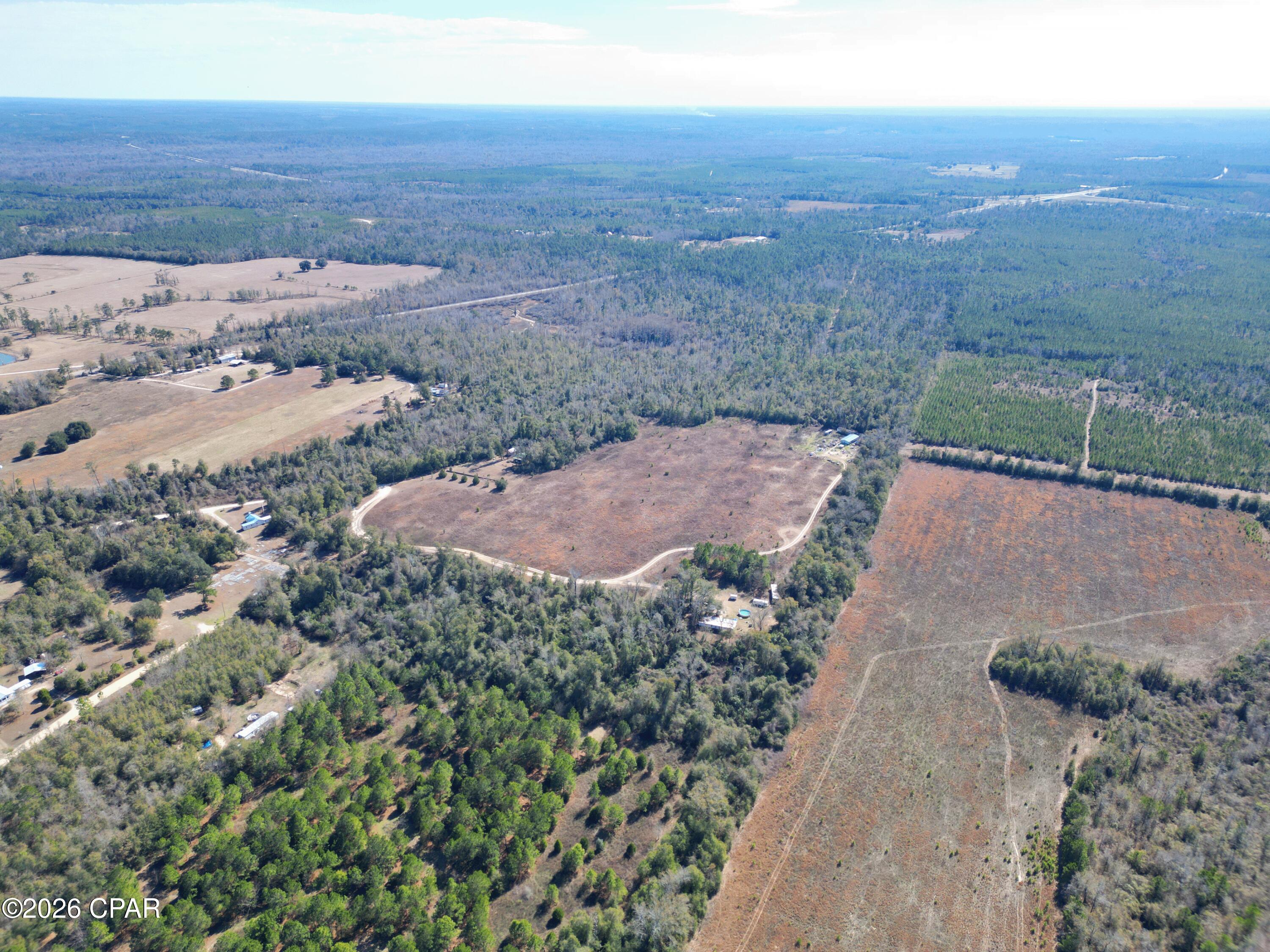 7849 Leatherneck Trail Grand Ridge, FL 32442 - Photo 18 of 22