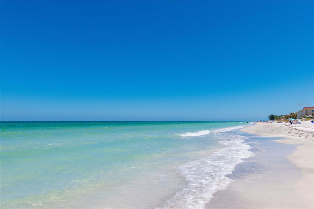 2296 Monaco Lane, Unit 8 Clearwater, FL 33763 - Photo 28 of 28 a view of a room with a bench