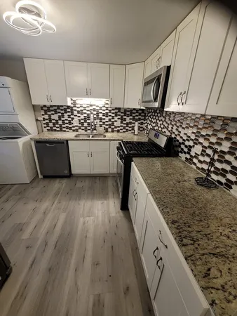 $240,000 | 171 Frederick Drive, Chicago Heights, IL 60411