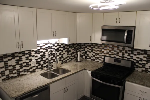 $240,000 | 171 Frederick Drive, Chicago Heights, IL 60411