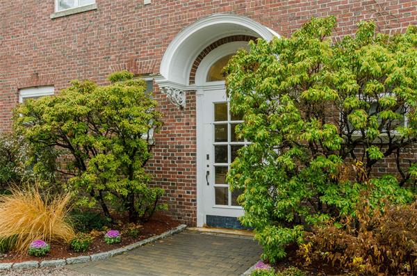 46 Ober Road Newton, MA 02459 - Photo 3 of 19