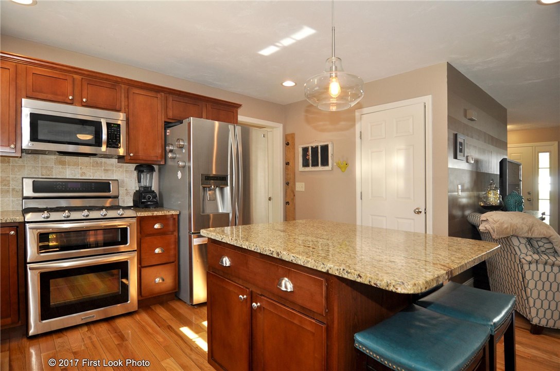 9 Hickory Road Cumberland, RI 02864 - Photo 7 of 29