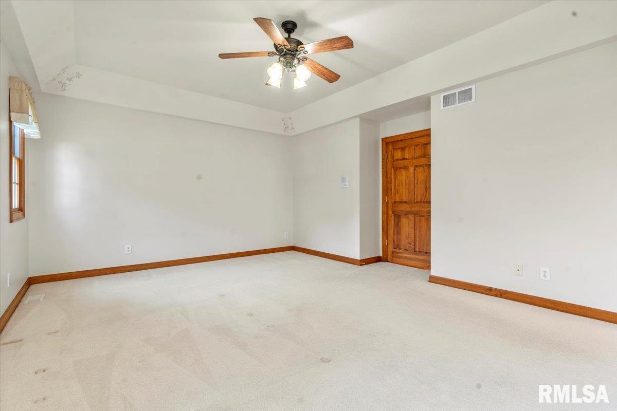 26 Georgetowne Road Sherman, IL 62684 - Photo 17 of 44 Gallery Image 17
