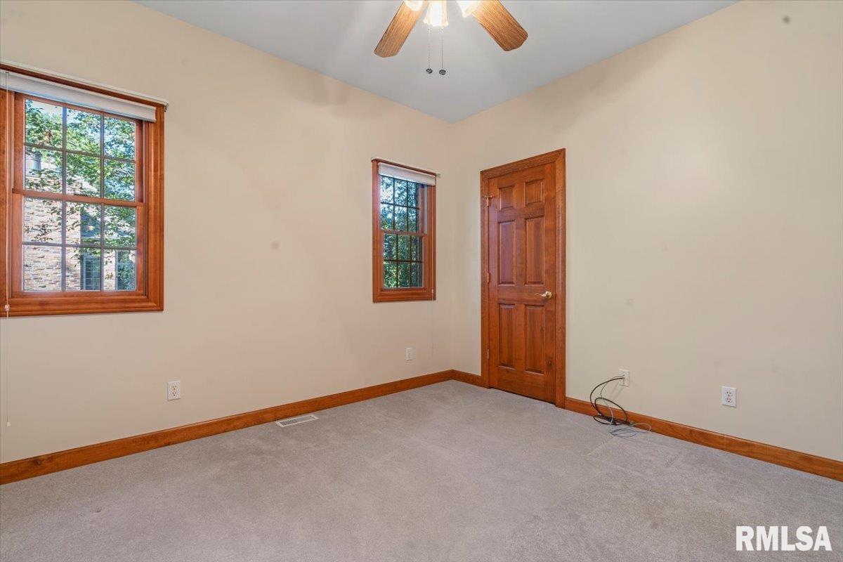 26 Georgetowne Road Sherman, IL 62684 - Photo 28 of 44 Gallery Image 28