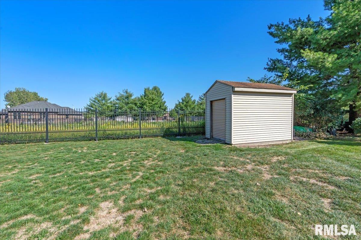 26 Georgetowne Road Sherman, IL 62684 - Photo 42 of 44 Gallery Image 42