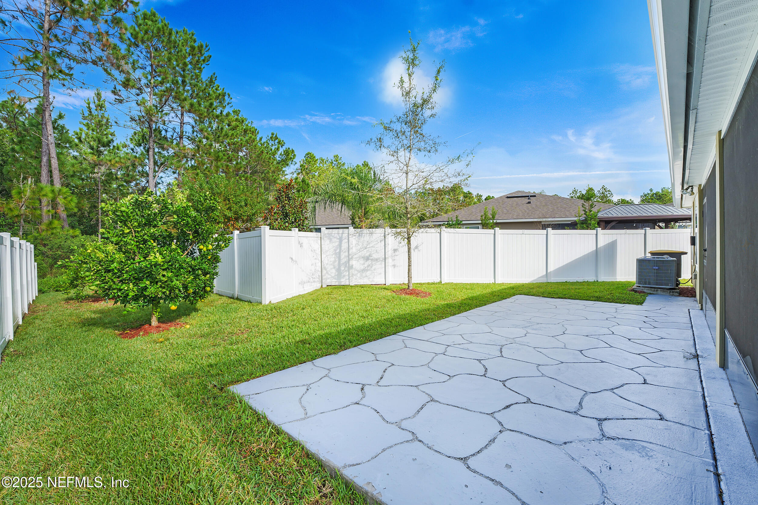 516 Lumpkin Street Jacksonville, FL 32222 - Photo 27 of 45 a view of swimming pool with a yard