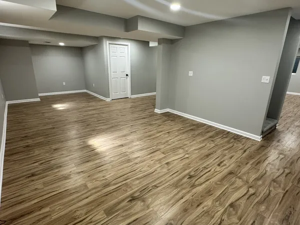 $649,900 | 940 Tanglewood Drive, Wheeling, IL 60090