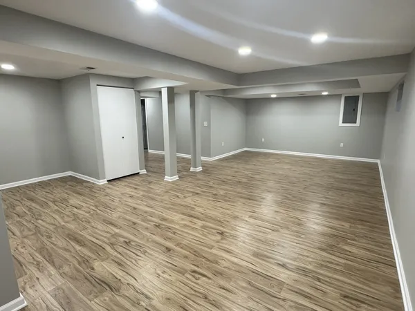 $649,900 | 940 Tanglewood Drive, Wheeling, IL 60090