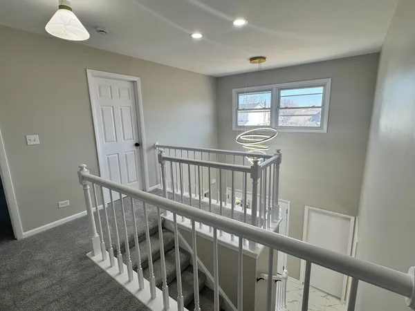 $649,900 | 940 Tanglewood Drive, Wheeling, IL 60090