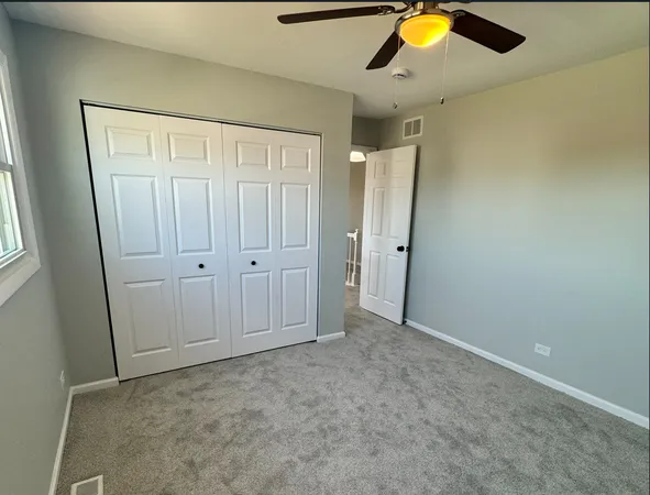$649,900 | 940 Tanglewood Drive, Wheeling, IL 60090